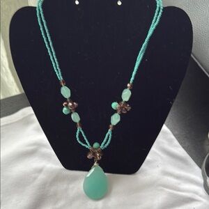 Elegant Turquoise Beaded Necklace